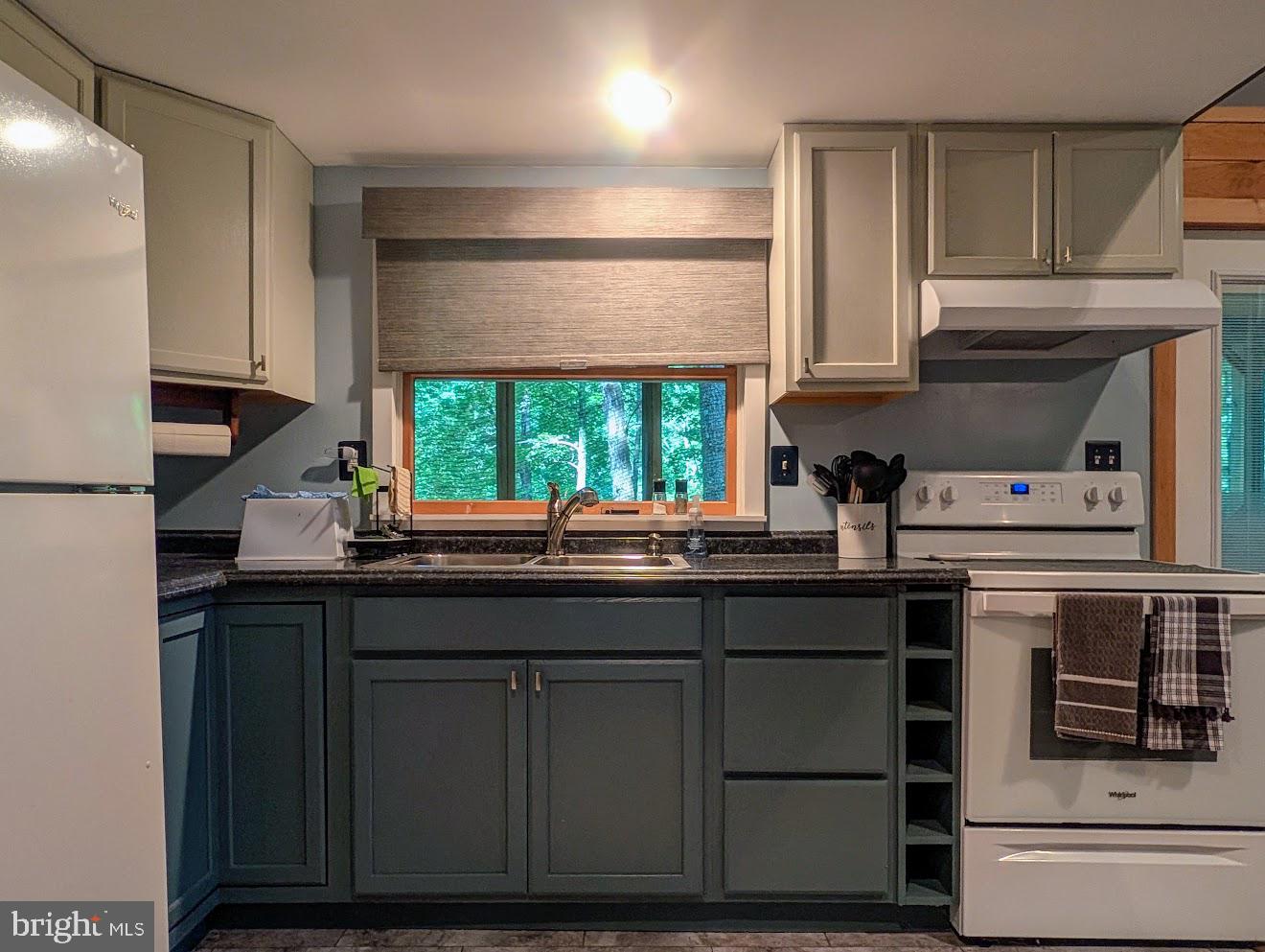 1616 Pine Ridge Rd Property Photo 30