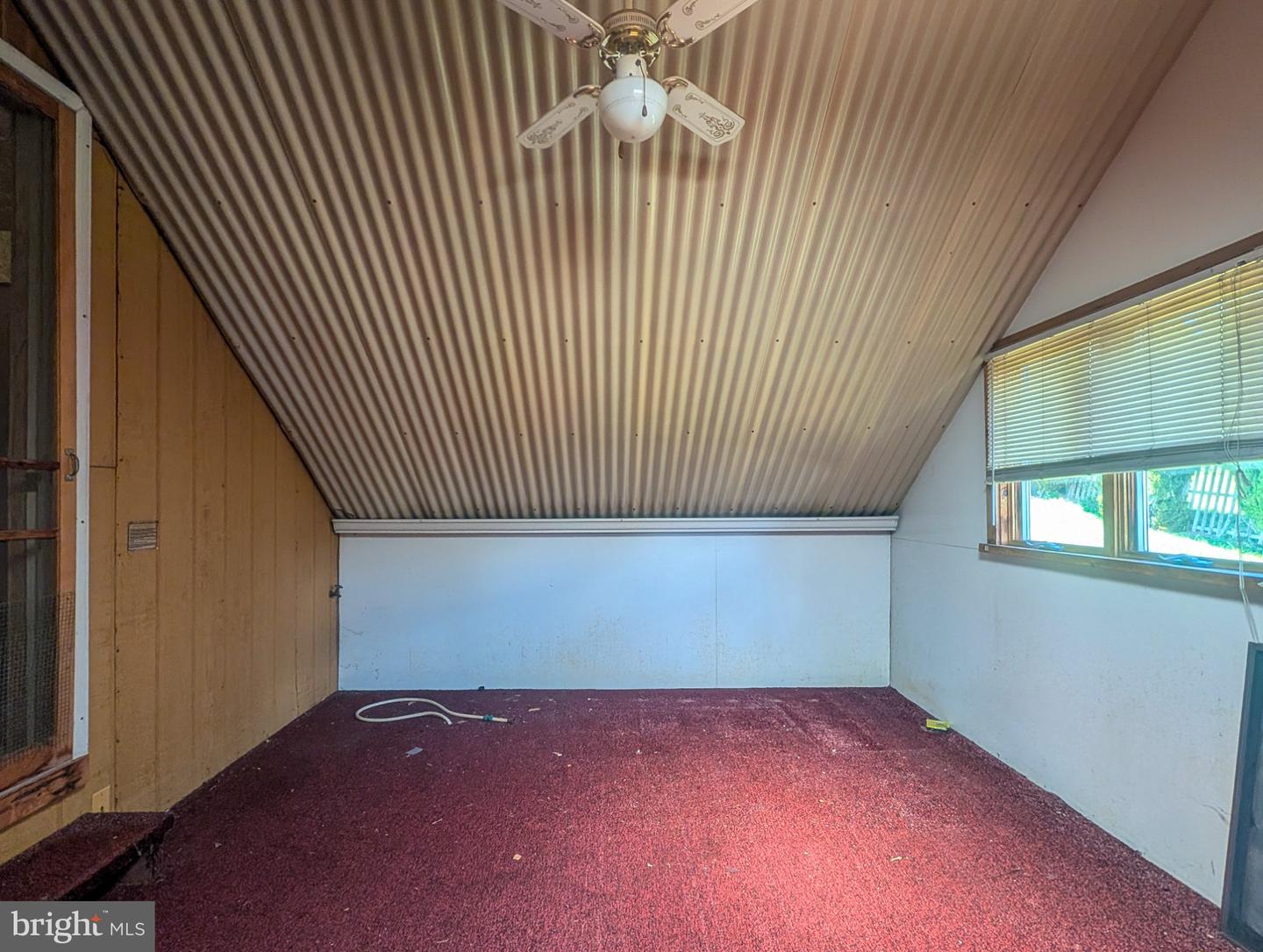 622 Country Ridge Rd Property Photo 9