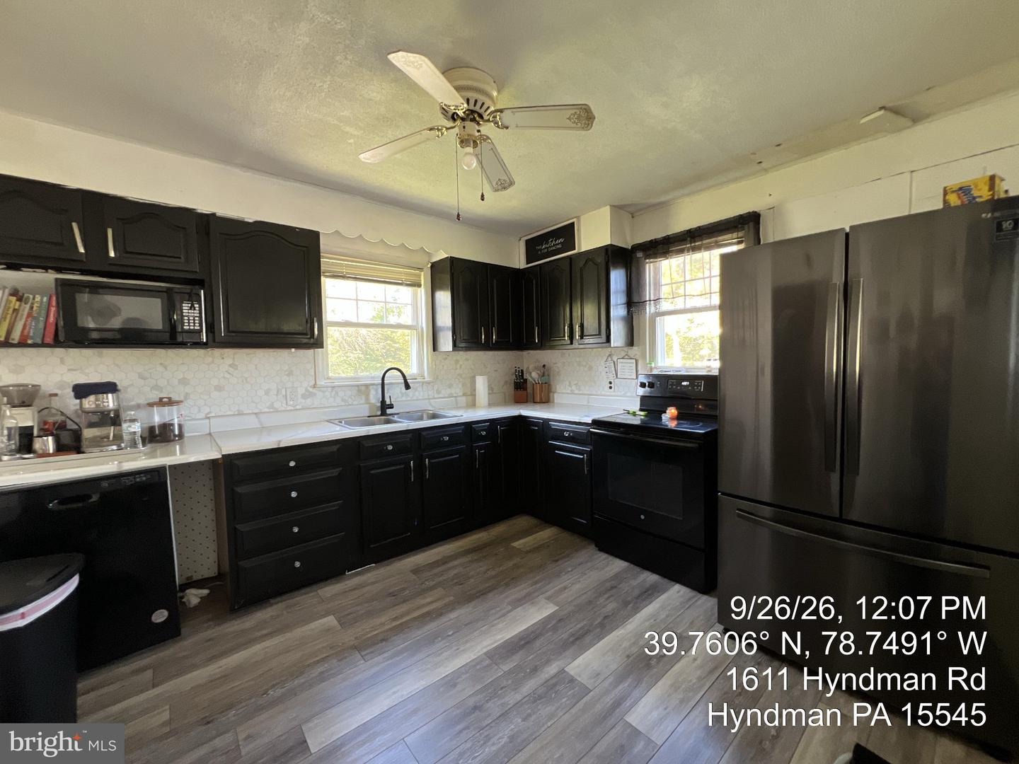 1621 Hyndman Rd Property Photo 8