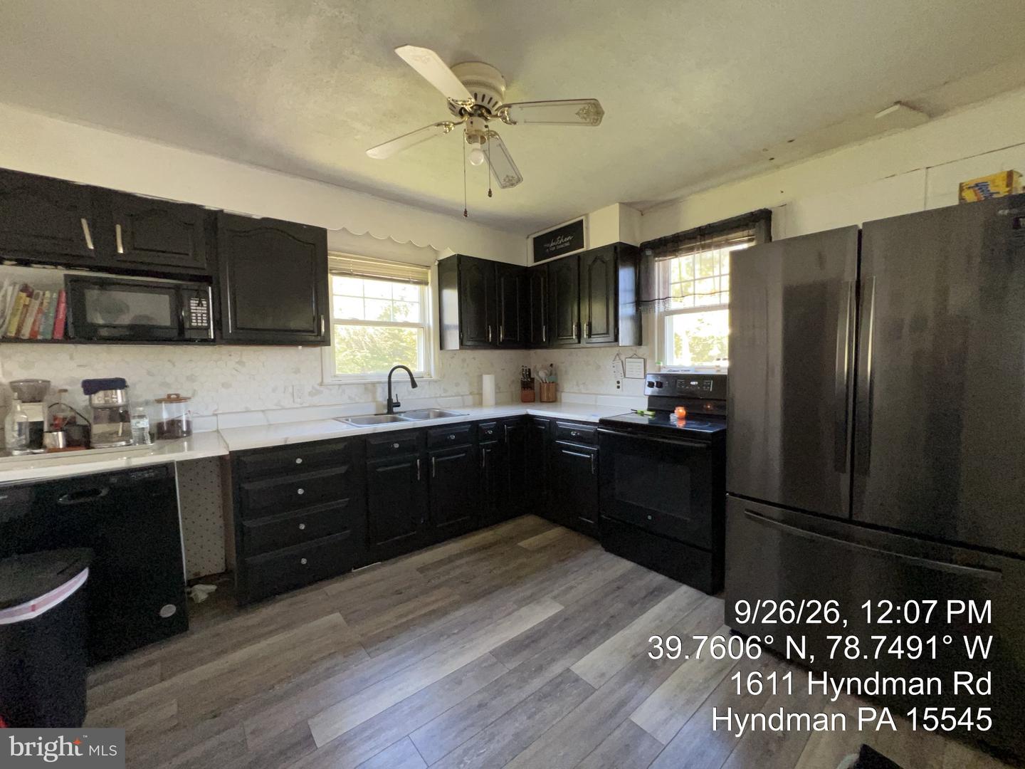 1621 Hyndman Rd Property Photo 10