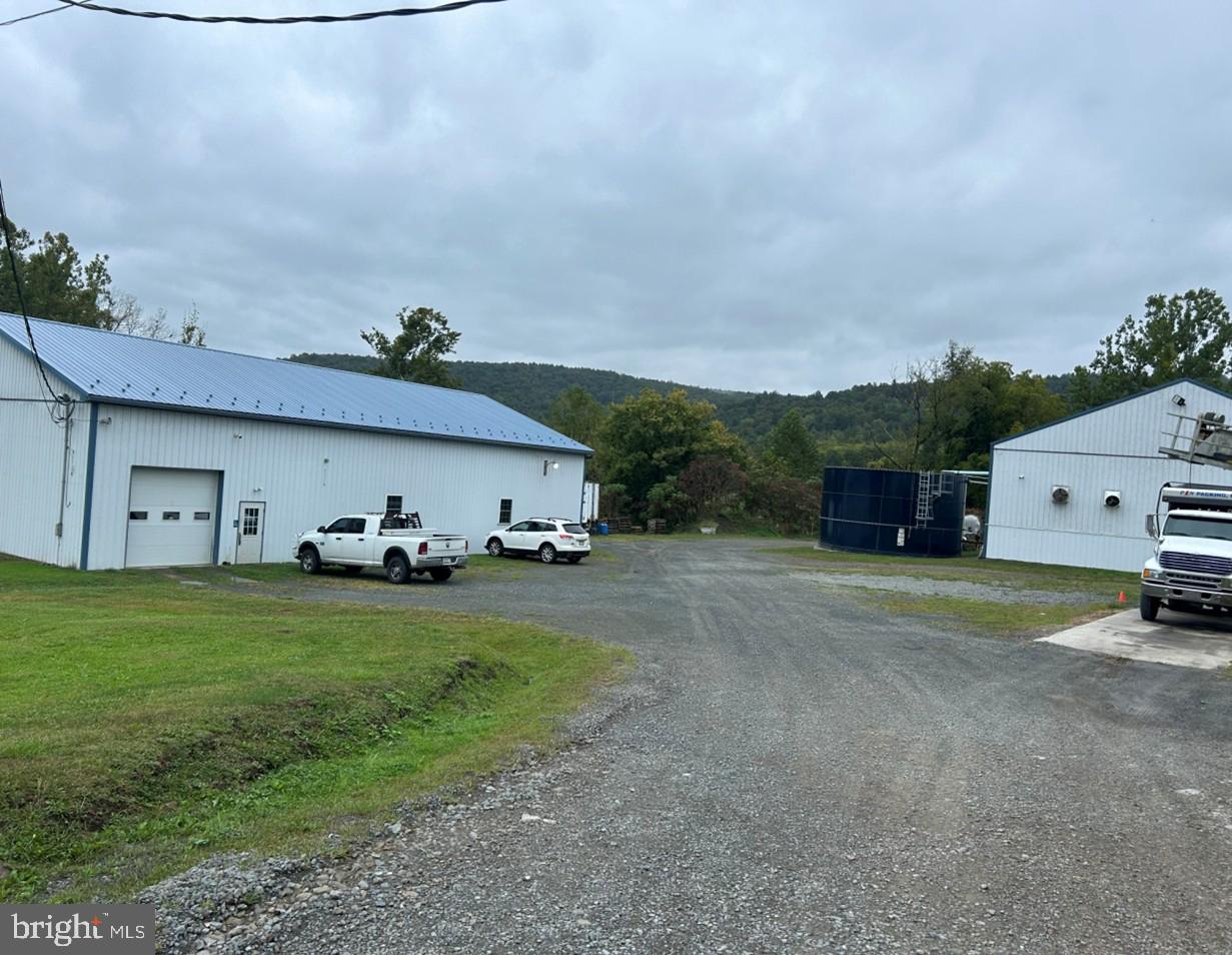 11627 Route 187 Property Photo 3