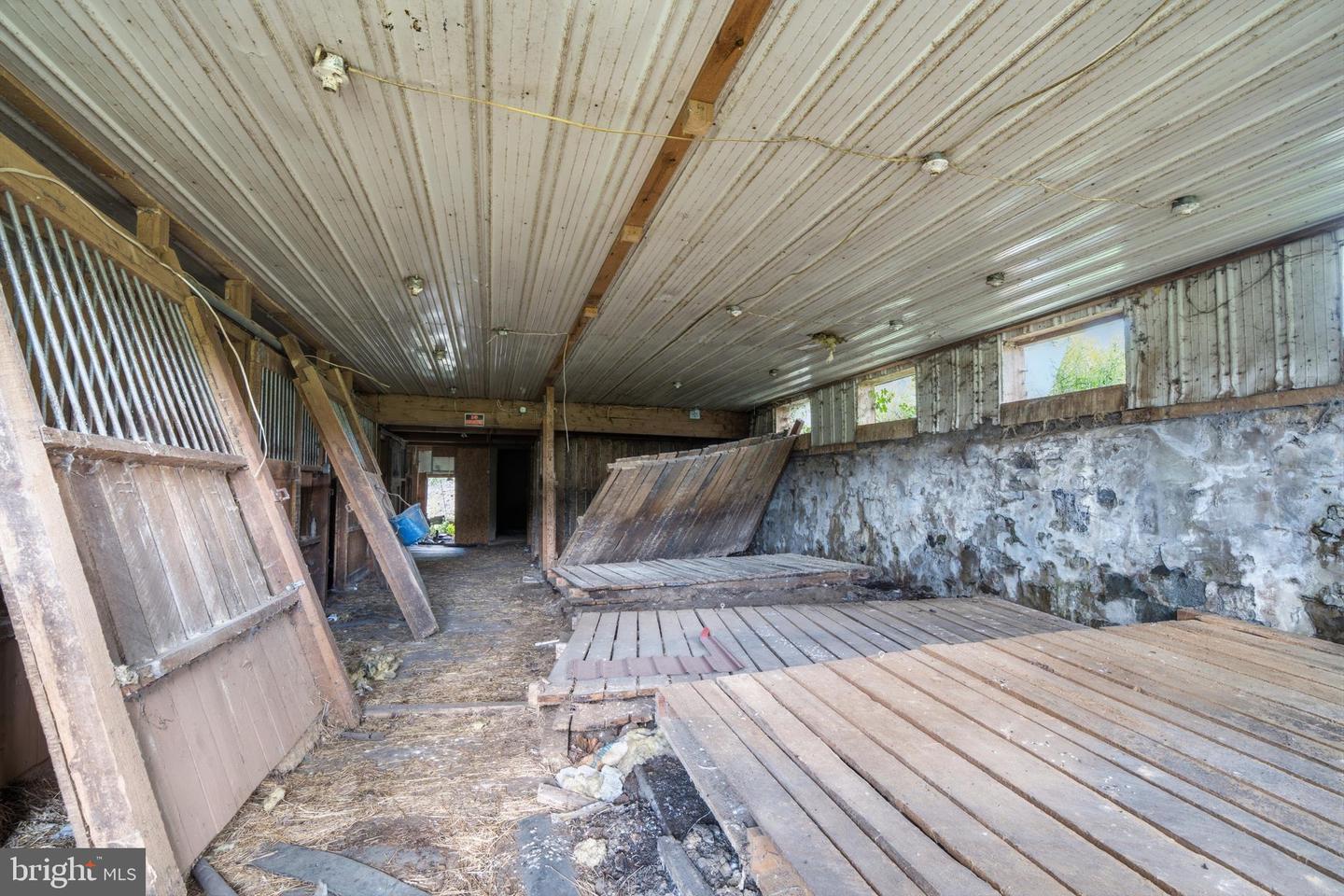 2601 Crayton Rd Property Photo 23