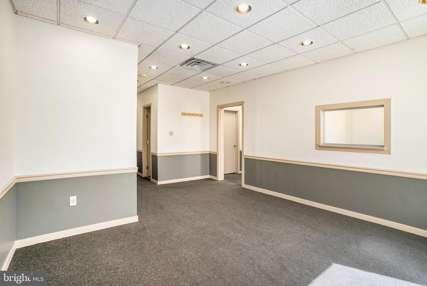 1090 Reading Ave #2nd Floor Property Photo 5