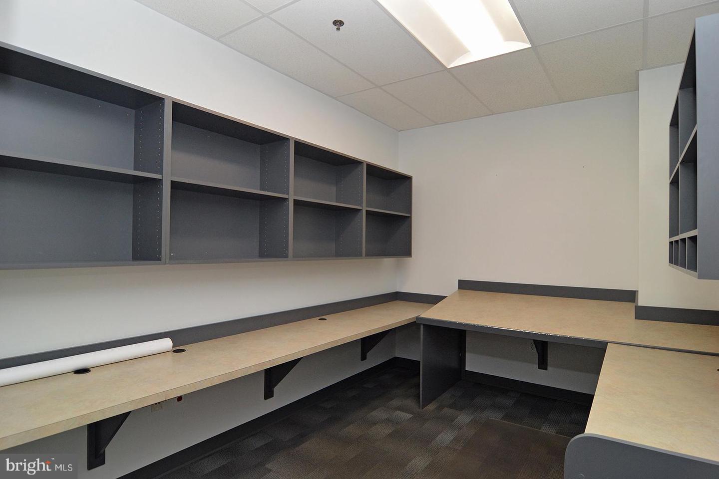 1060 Old Bernville Rd #suite 100 Property Photo 15