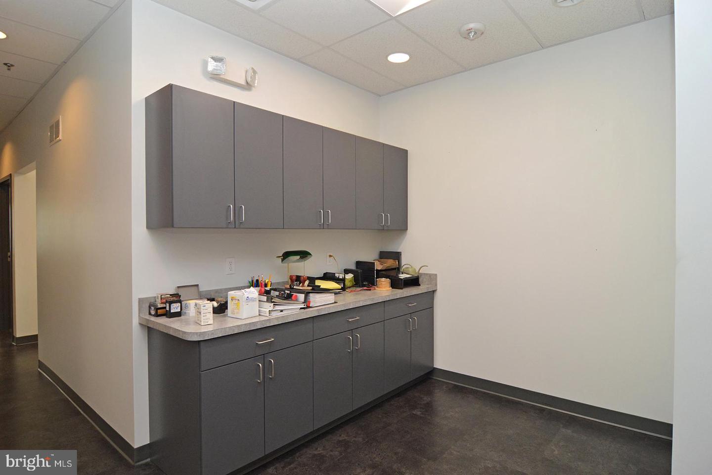 1060 Old Bernville Rd #suite 100 Property Photo 16