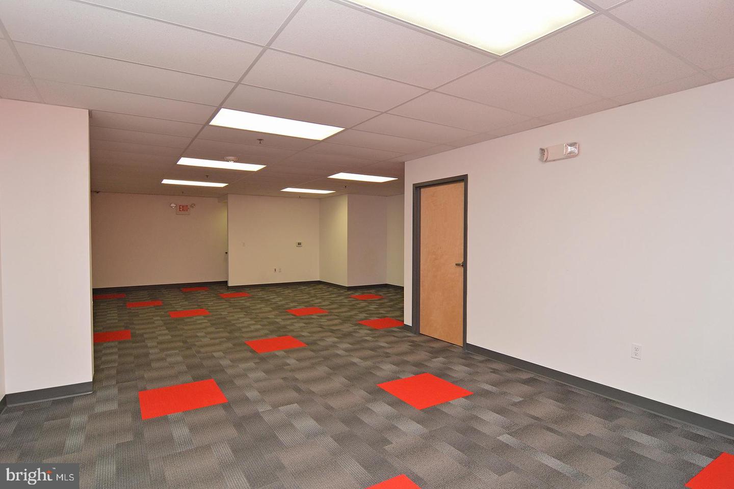 1060 Old Bernville Rd #suite 100 Property Photo 26