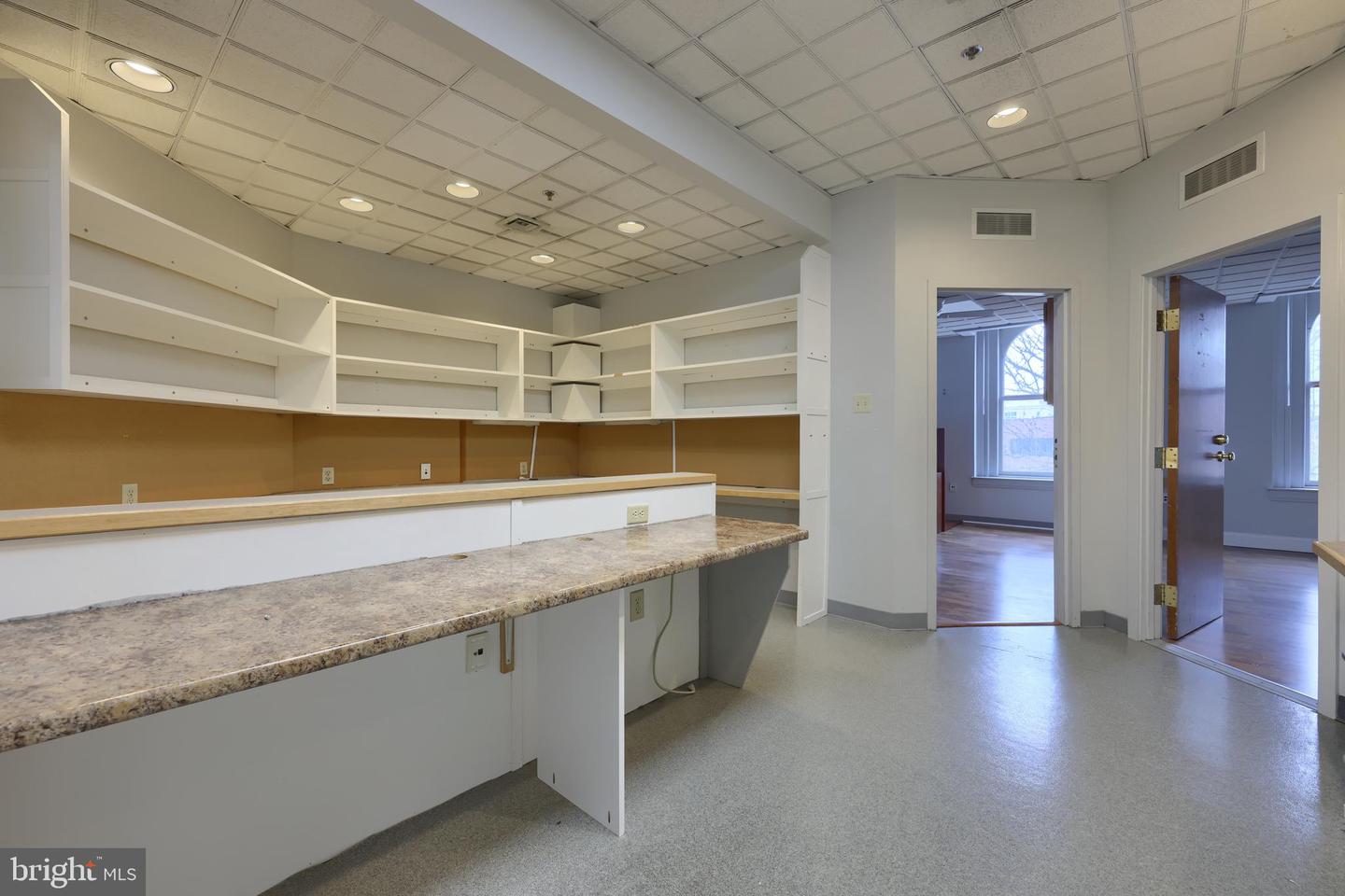 200 Penn St Property Photo 15