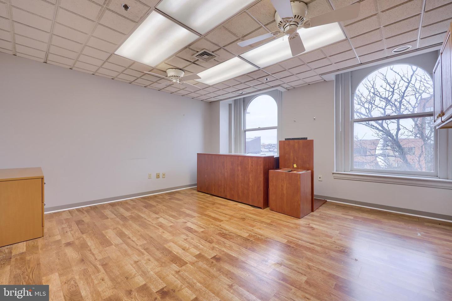200 Penn St Property Photo 16