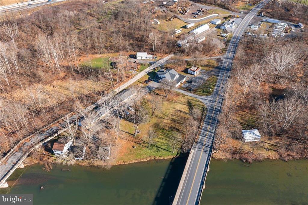 1563 Old Route 22 Property Photo 5