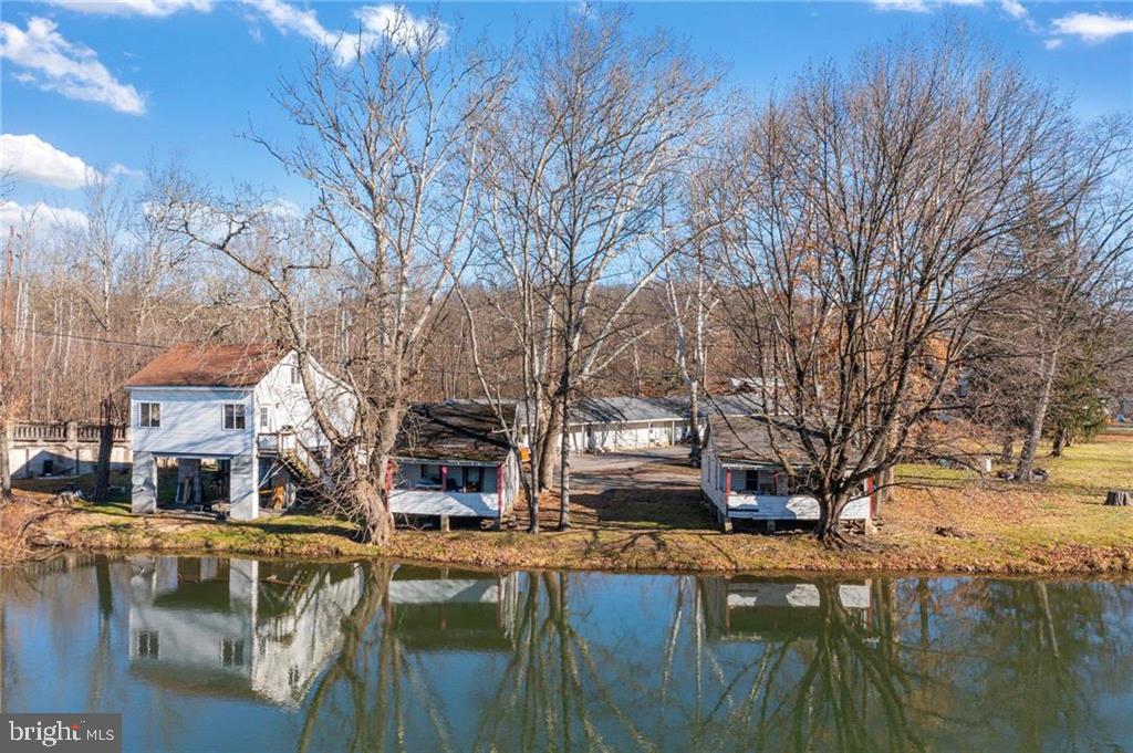 1563 Old Route 22 Property Photo 7