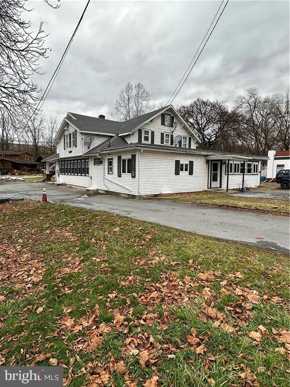 1563 Old Route 22 Property Photo 14
