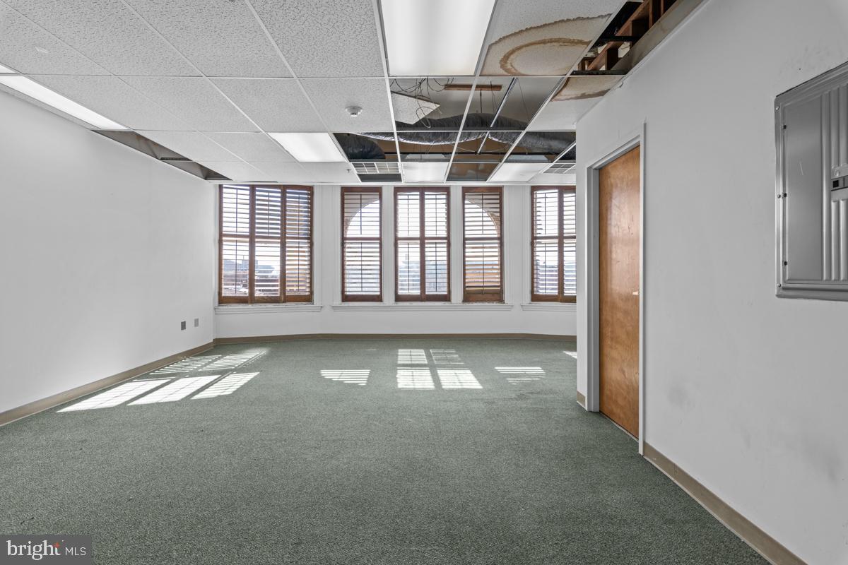 525 Penn St #5th Floor Property Photo 6