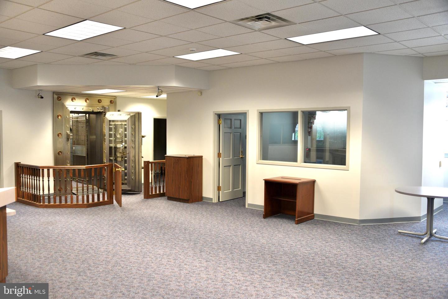 201 N Main St Property Photo 7