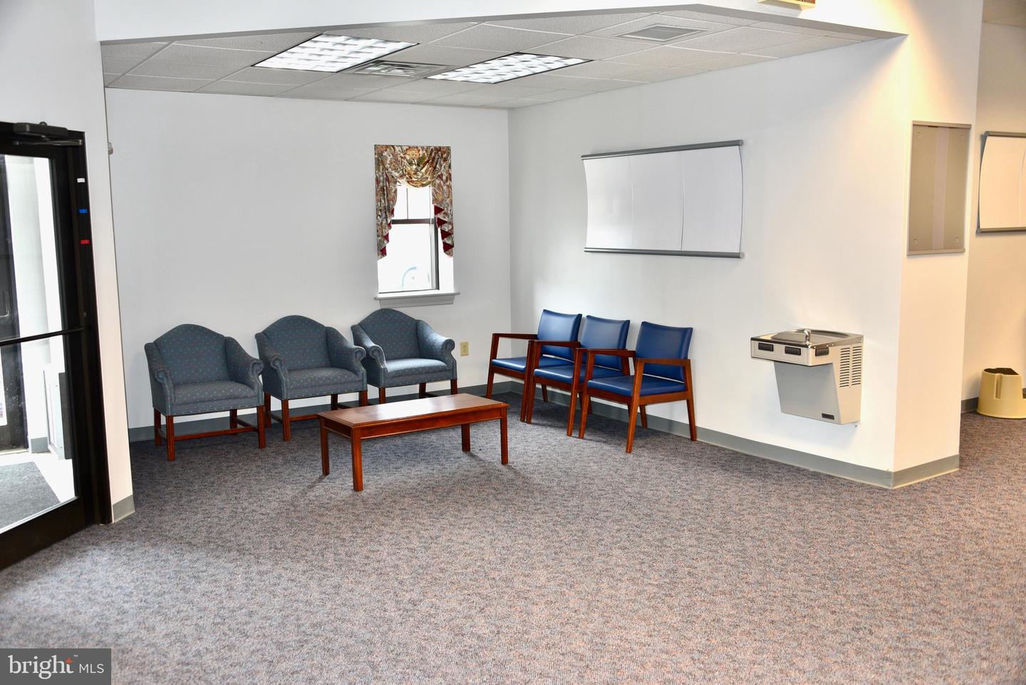 201 N Main St Property Photo 8