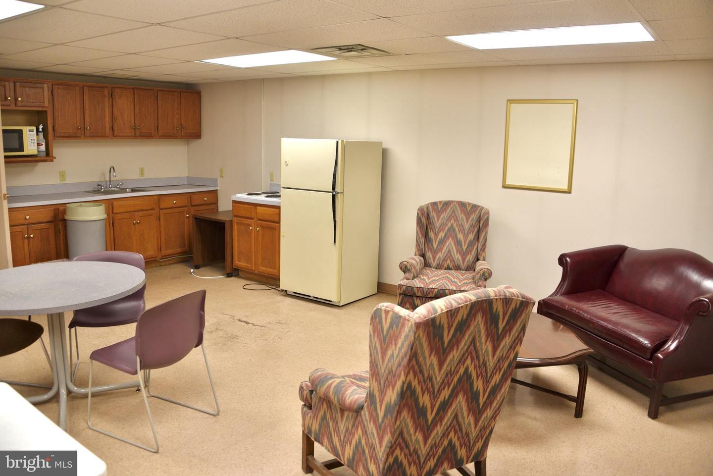 201 N Main St Property Photo 18