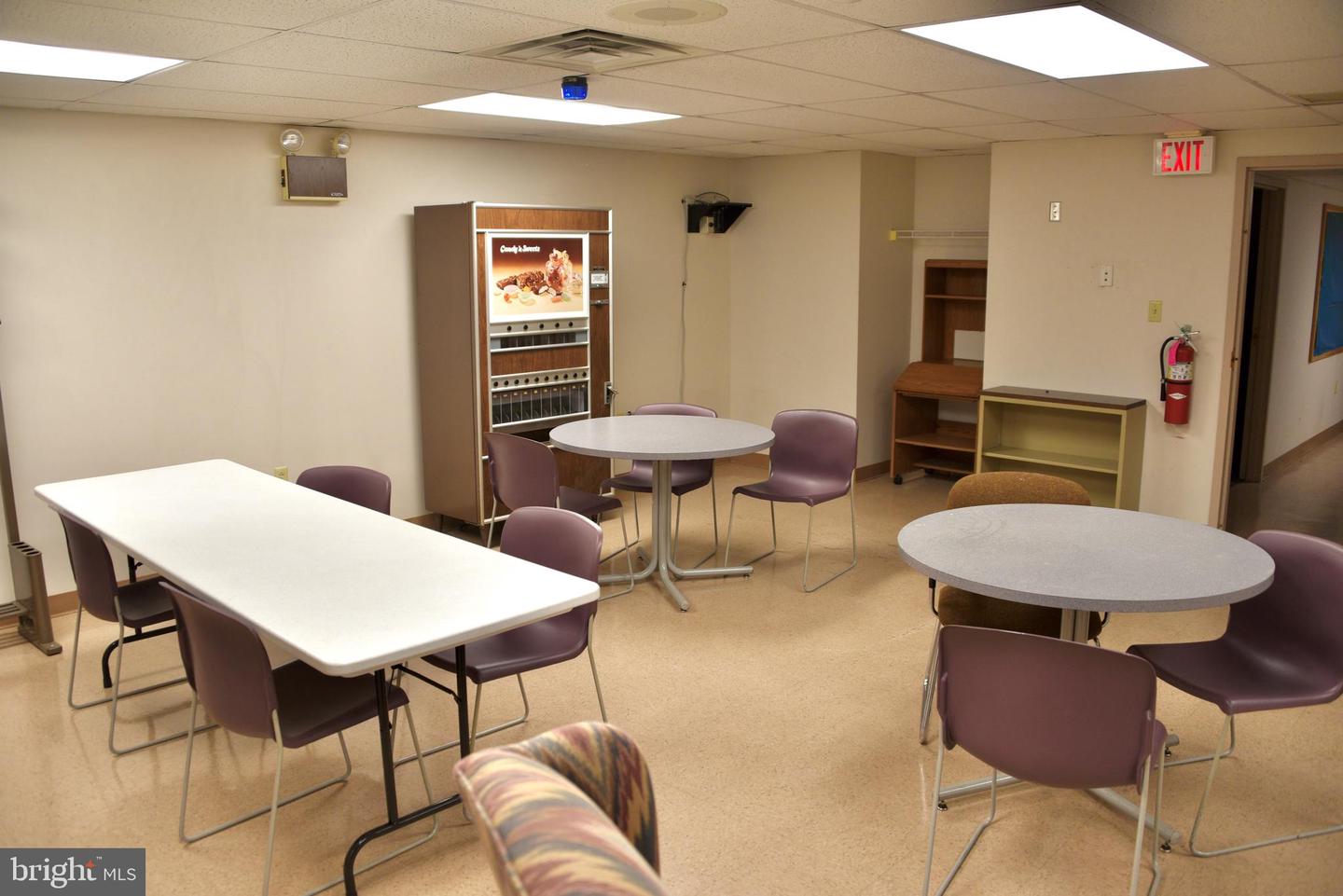 201 N Main St Property Photo 19