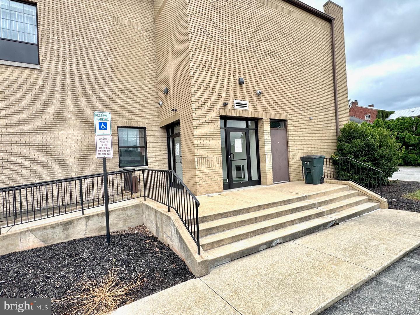 201 N Main St Property Photo 21