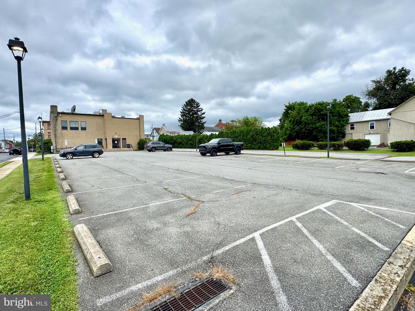 201 N Main St Property Photo 23