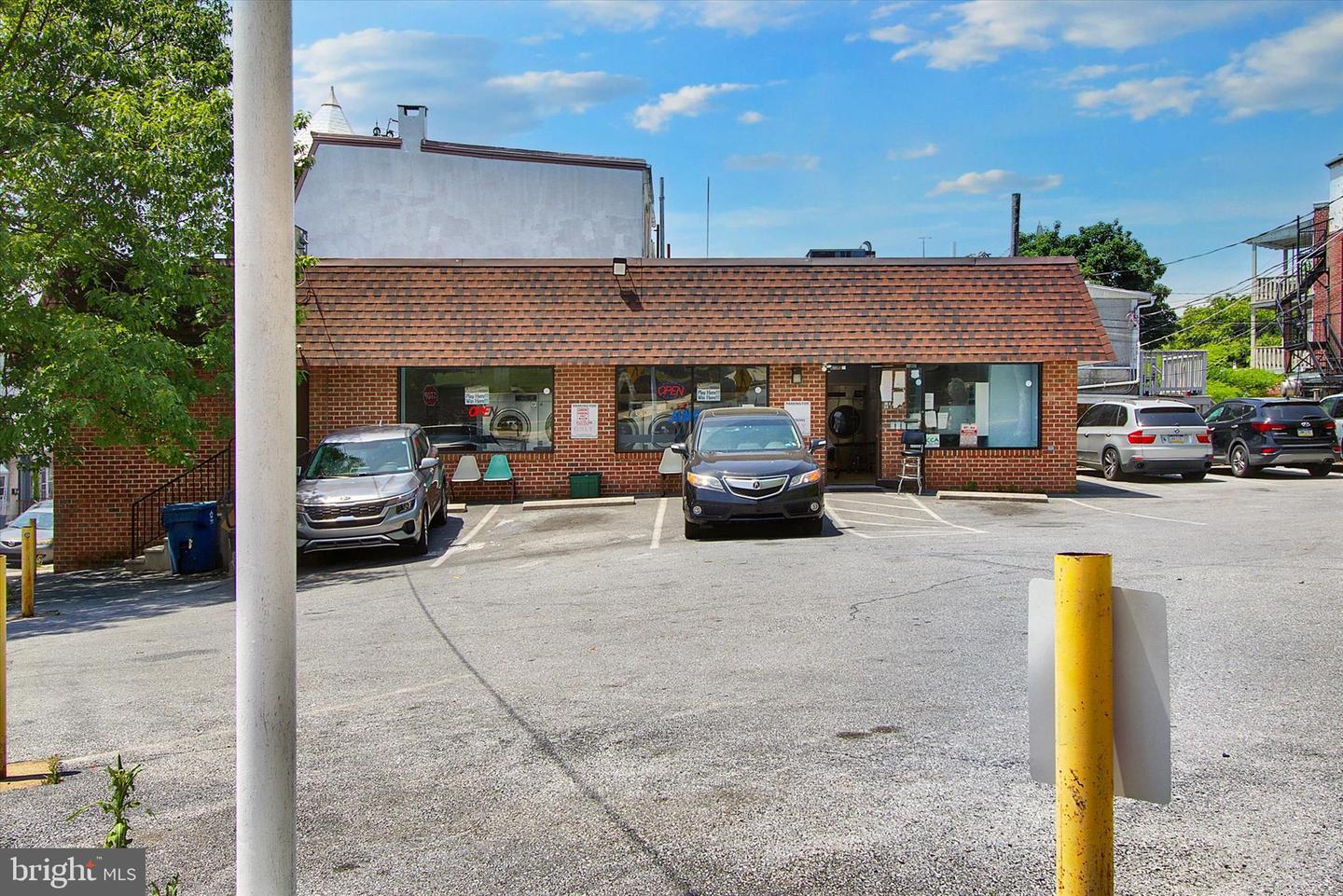 1170 Perkiomen Ave Property Photo 3