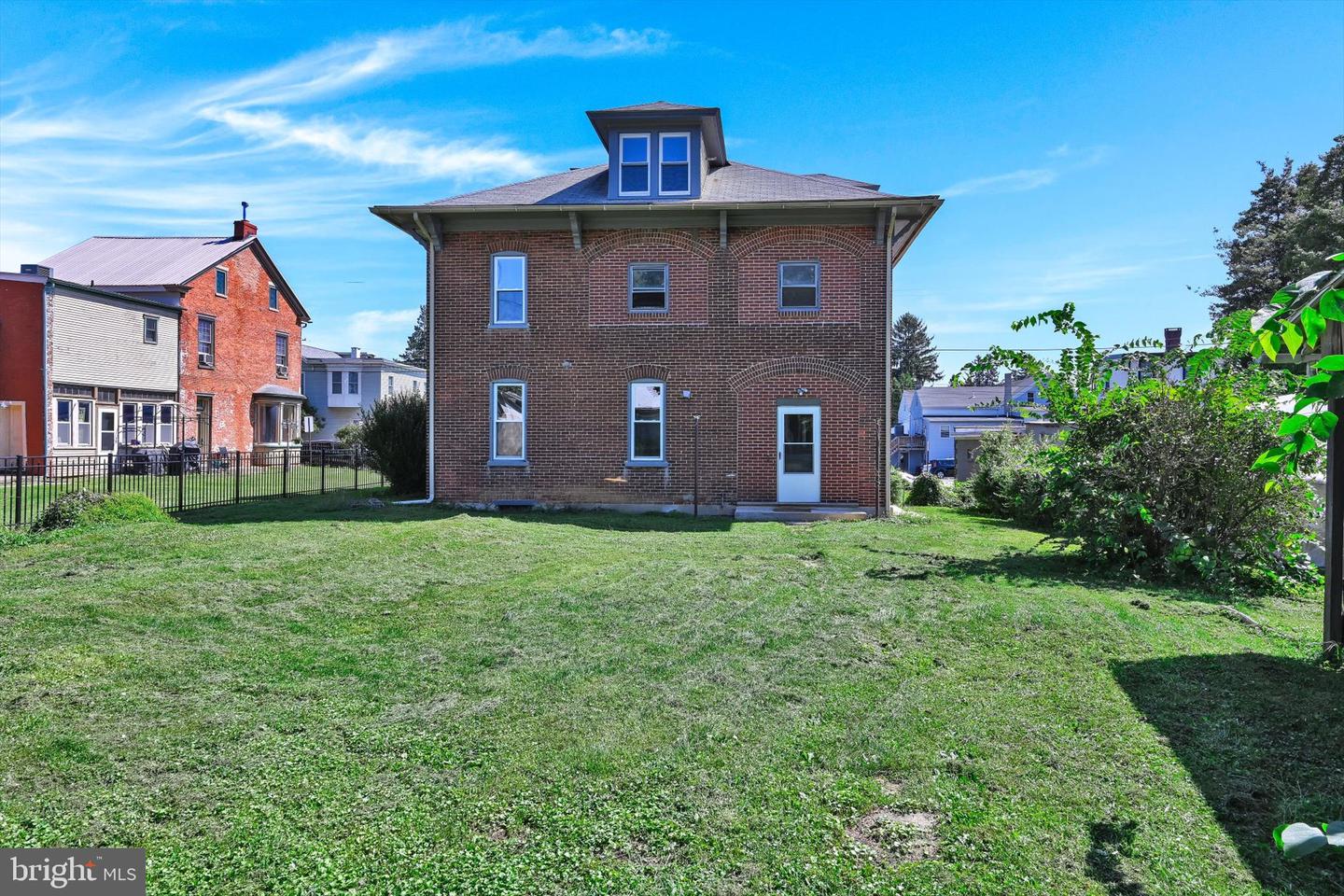 32 N Main St Property Photo 47