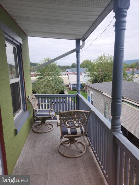 220 S 3rd St Property Photo 3
