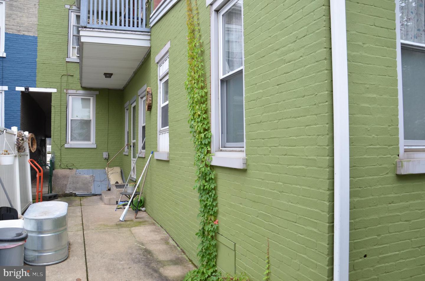 220 S 3rd St Property Photo 6