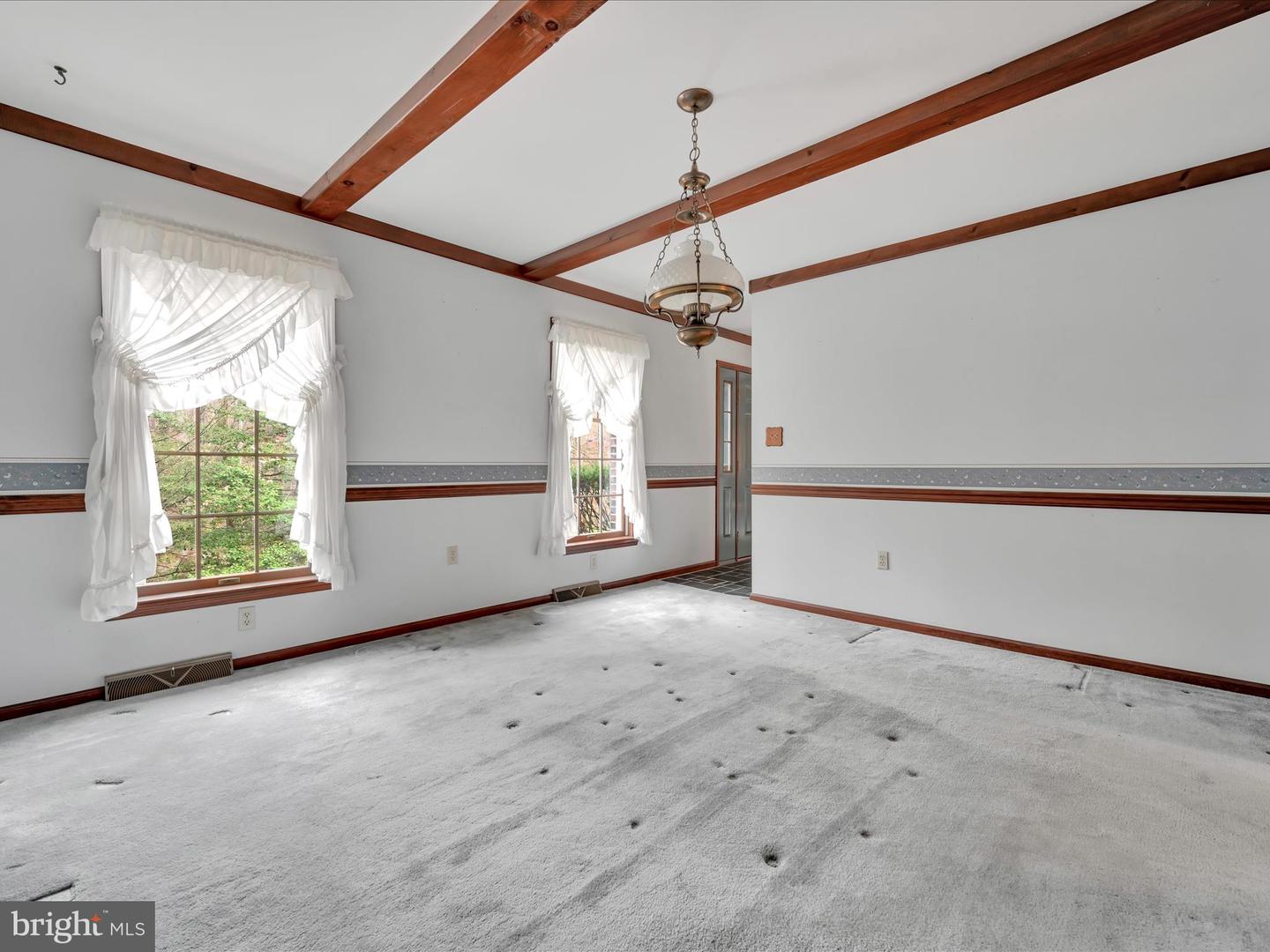946 Hunters Rd Property Photo 18