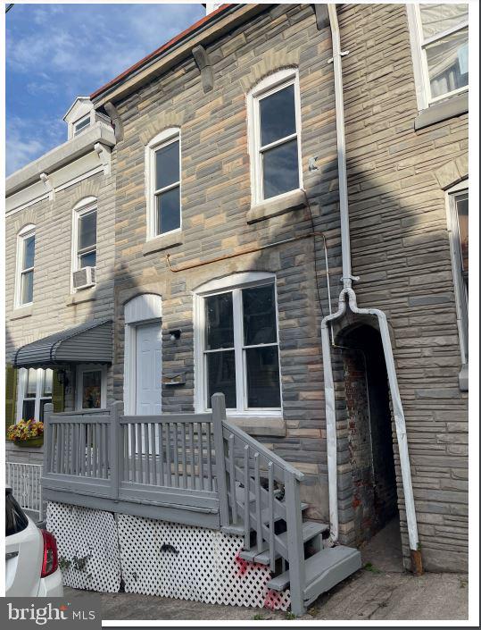 549 Wunder St Property Photo 1
