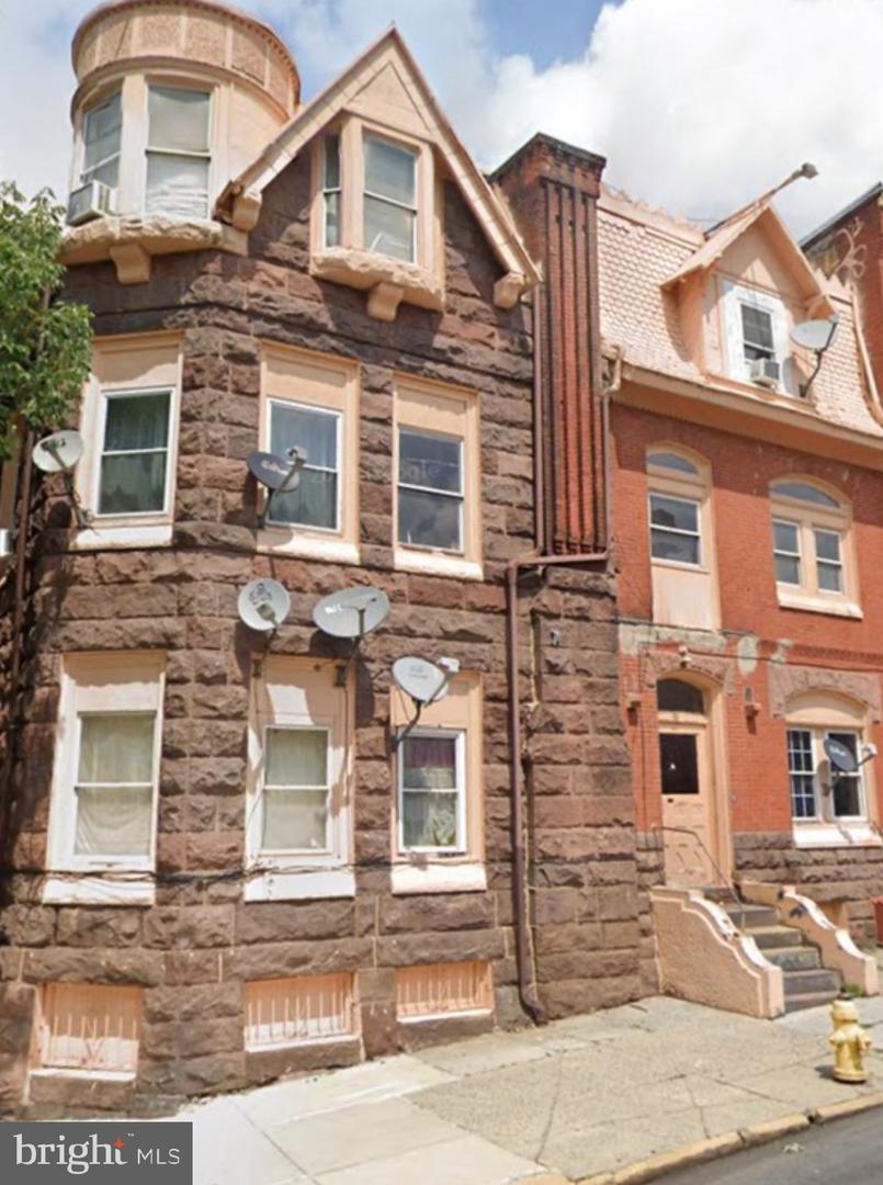 401 Walnut St Property Photo