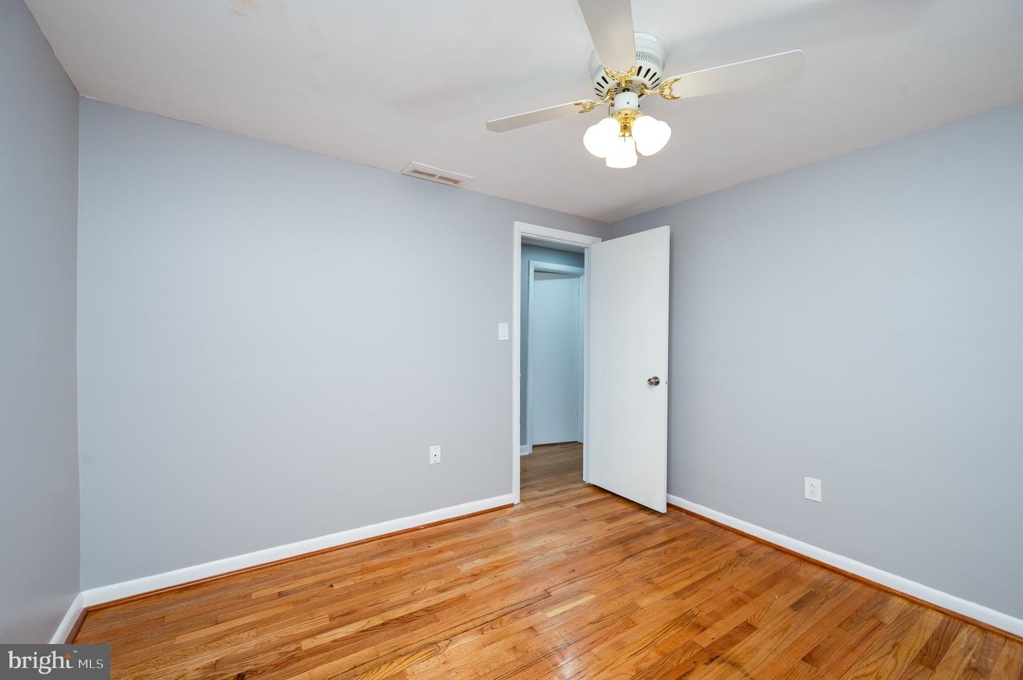 4713-a St George St Property Photo 38