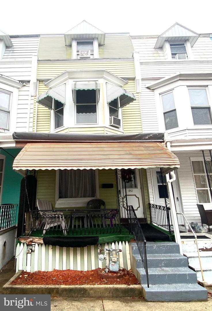 Angelica Pines Real Estate Listings Main Image