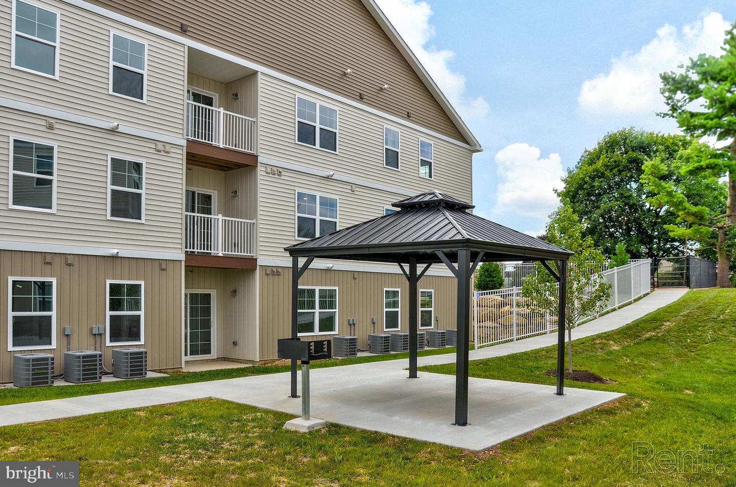 3735 Main Street #a101 Property Photo 2