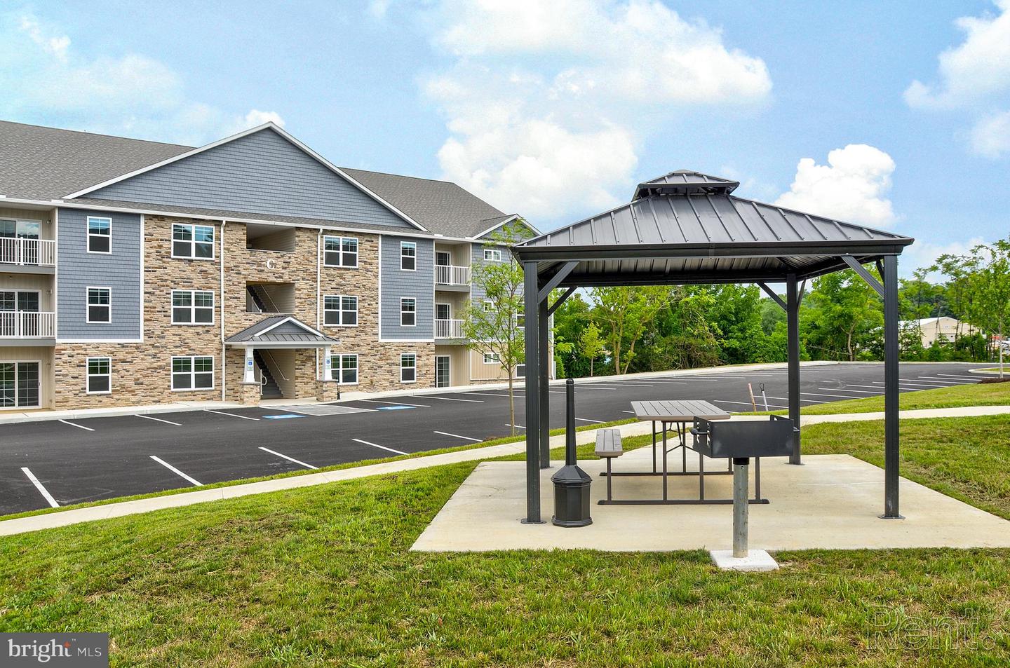 3735 Main Street #a101 Property Photo 4
