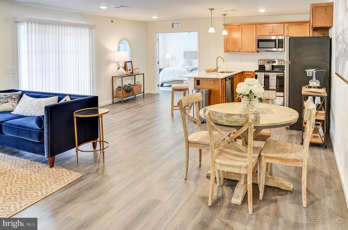 3735 Main Street #a101 Property Photo 6