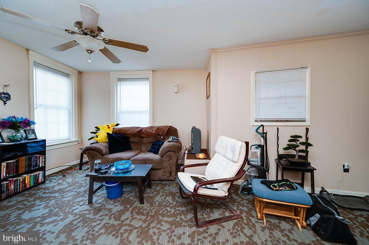 300 Kennedy Ave Property Photo 30