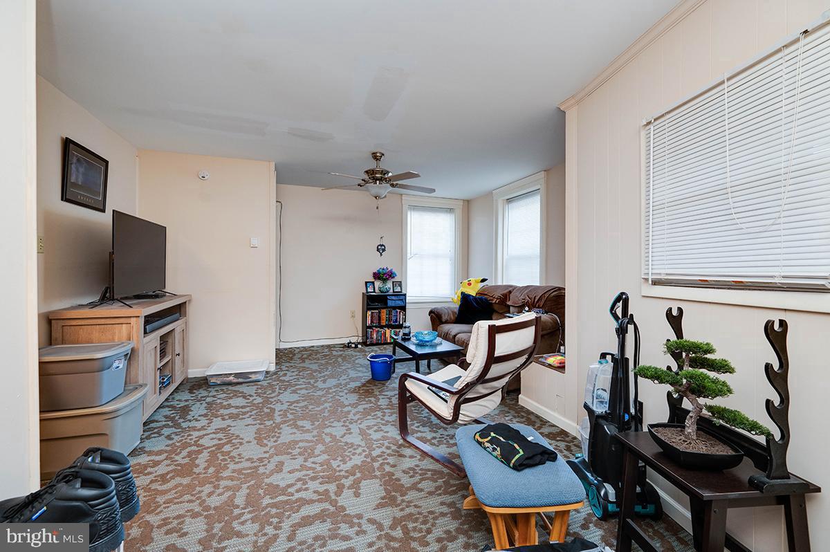 300 Kennedy Ave Property Photo 31
