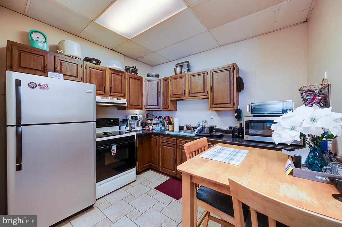 300 Kennedy Ave Property Photo 32