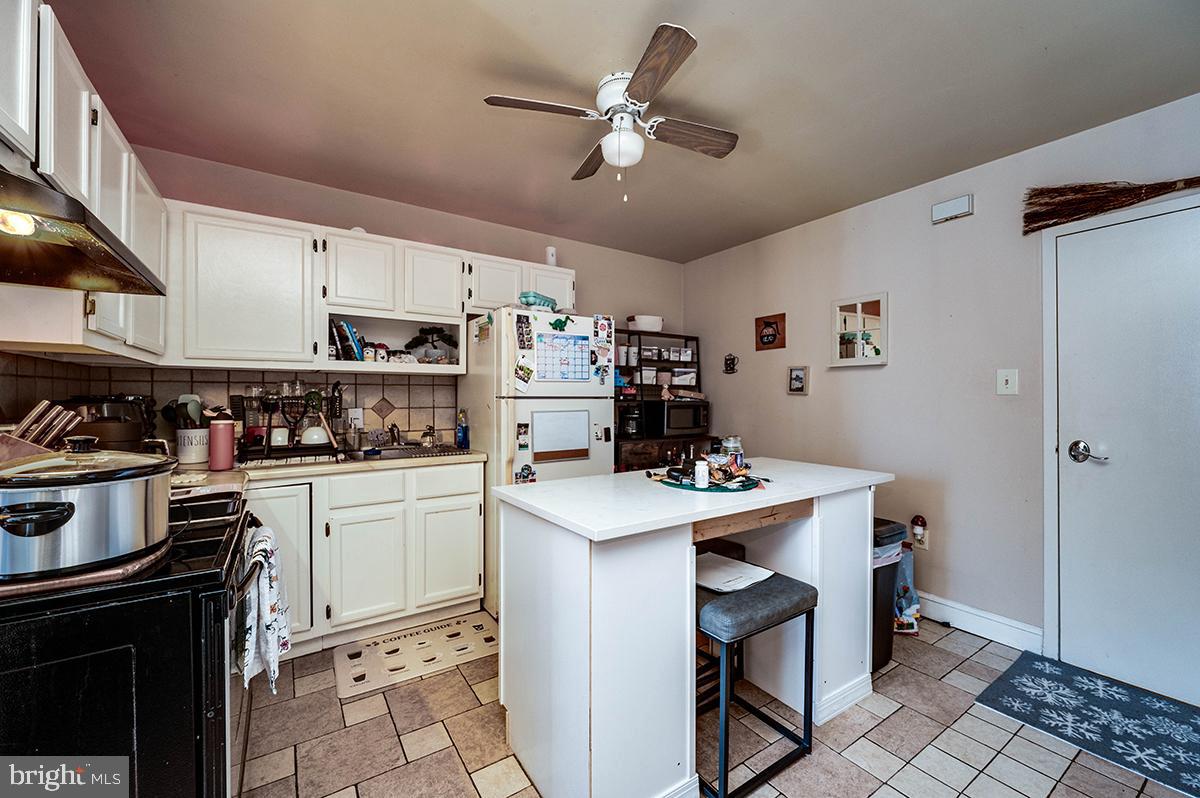 300 Kennedy Ave Property Photo 40