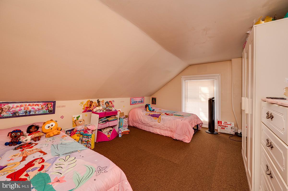 300 Kennedy Ave Property Photo 56