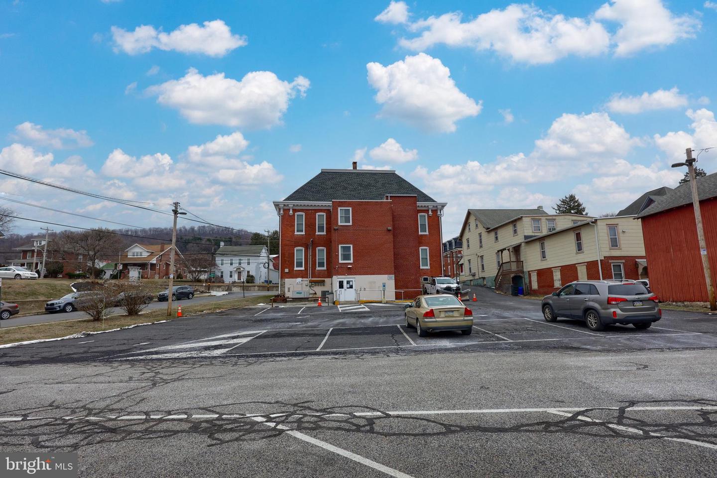 3540 Saint Lawrence Ave Property Photo 12