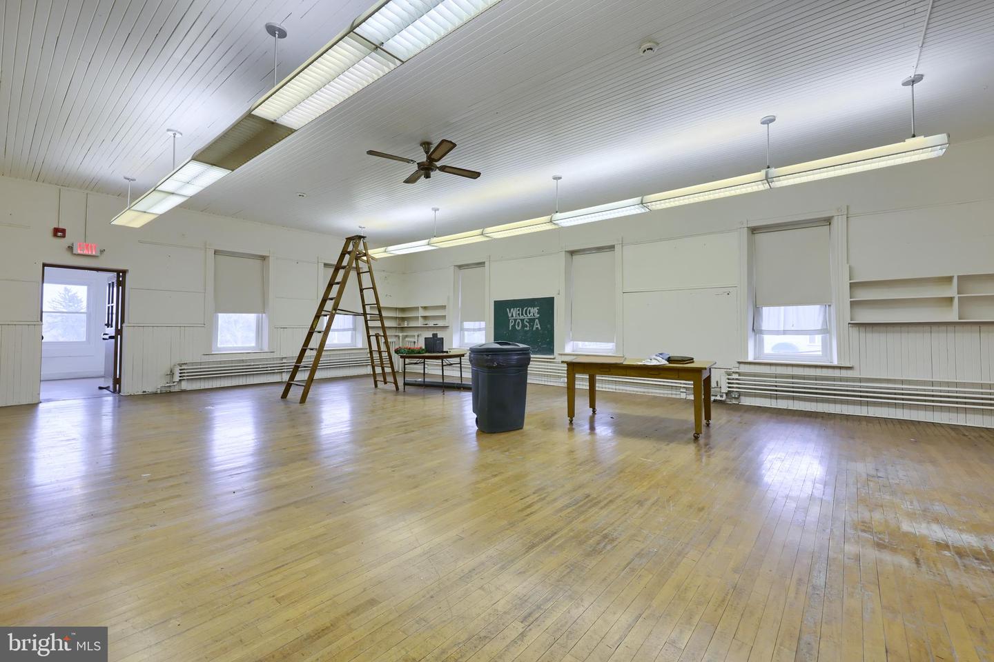 3540 Saint Lawrence Ave Property Photo 32