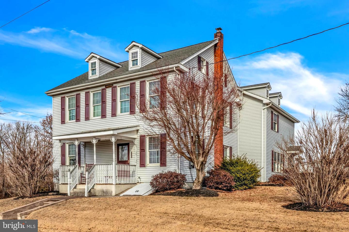 1473 Windsor Castle Rd Property Photo 3