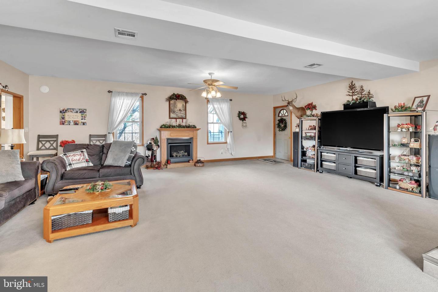 1473 Windsor Castle Rd Property Photo 10