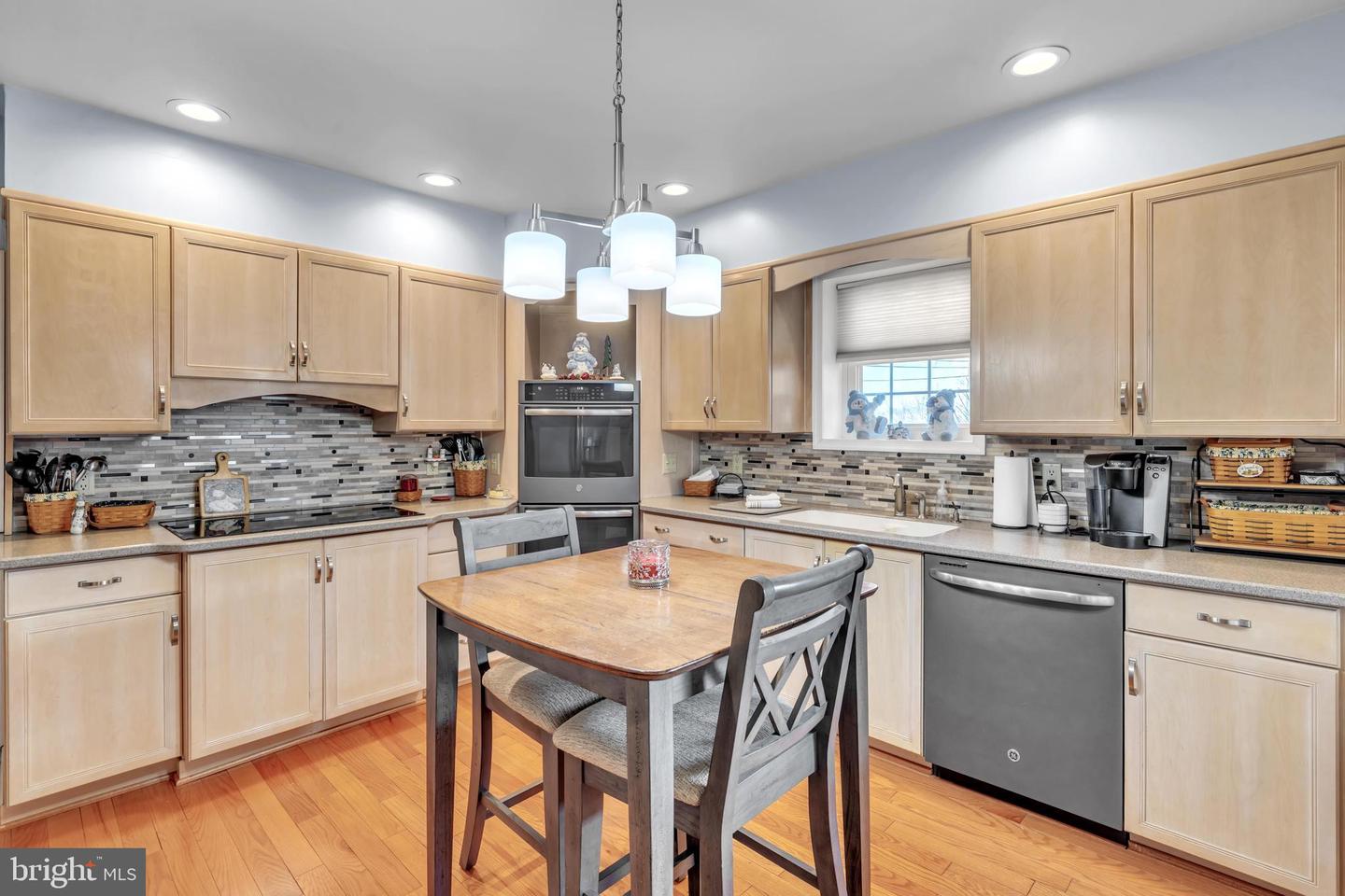 1473 Windsor Castle Rd Property Photo 19