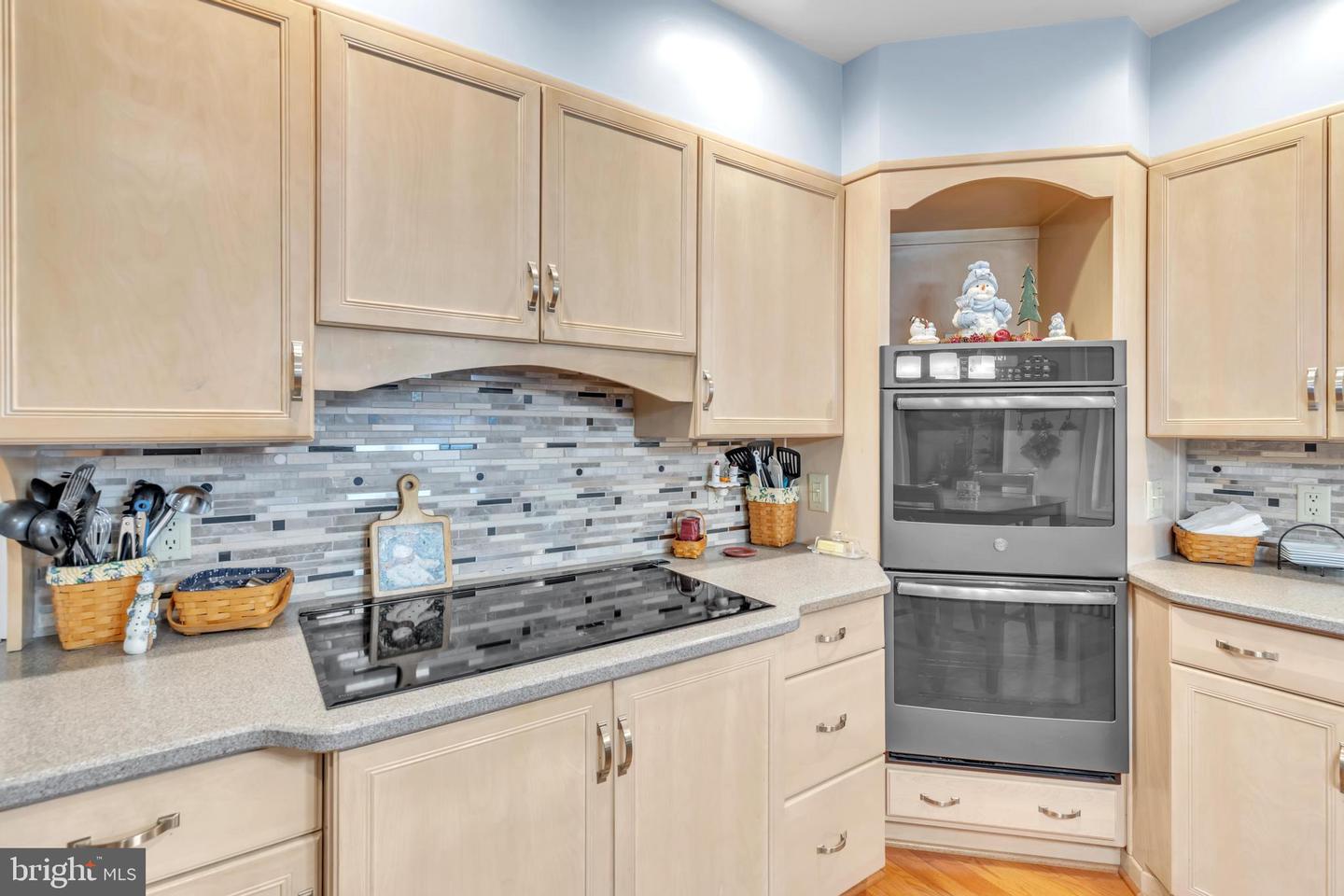 1473 Windsor Castle Rd Property Photo 22