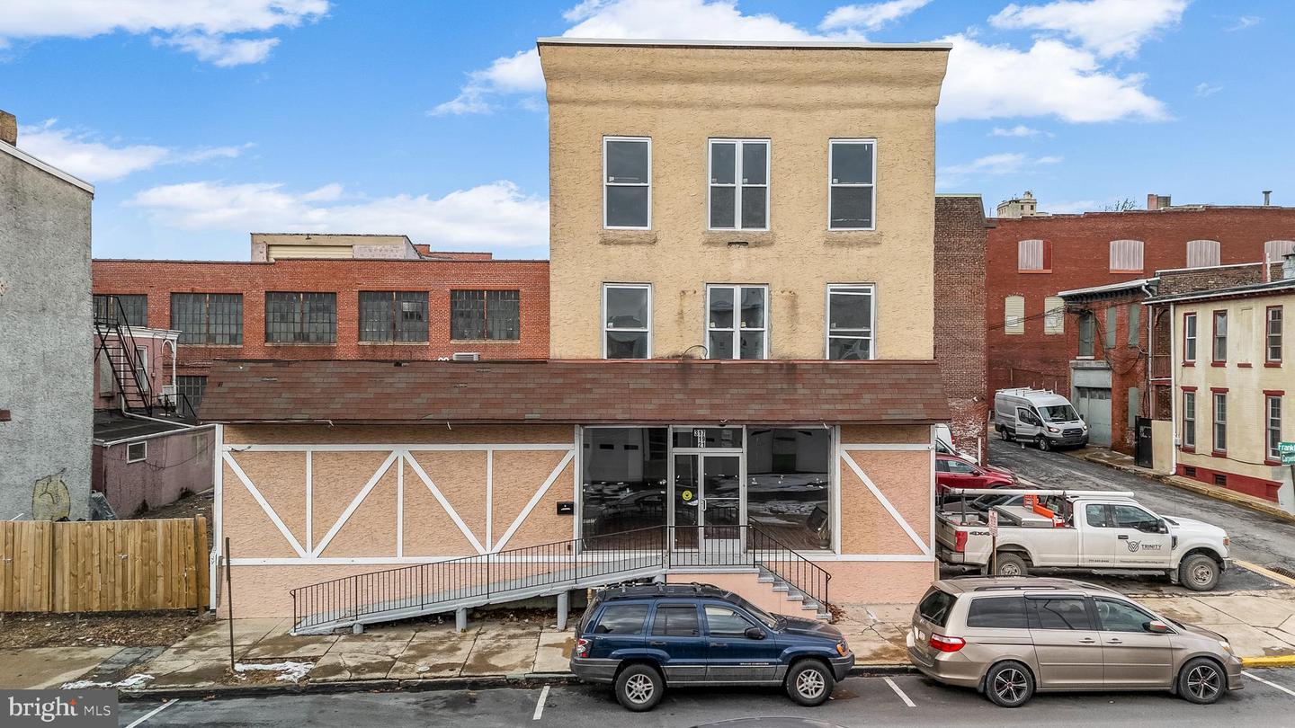 317 Franklin St Property Photo