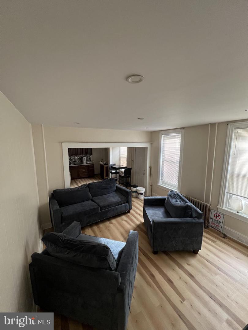 1327 Mulberry St Property Photo 4