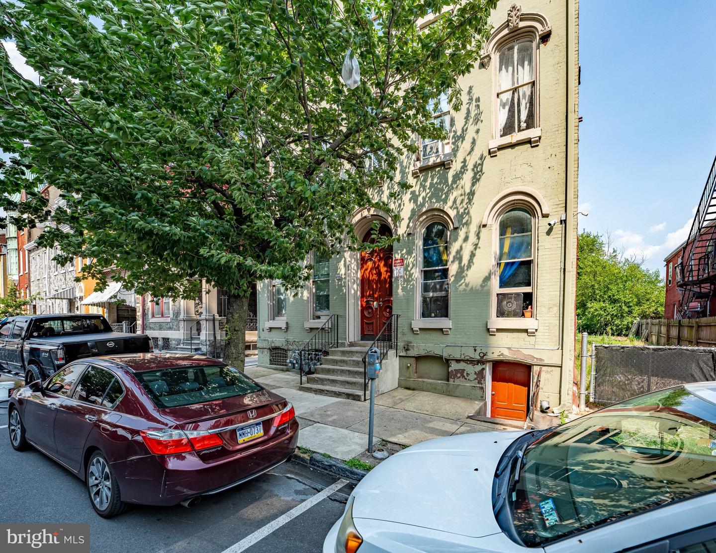 39 S 9th St Property Photo