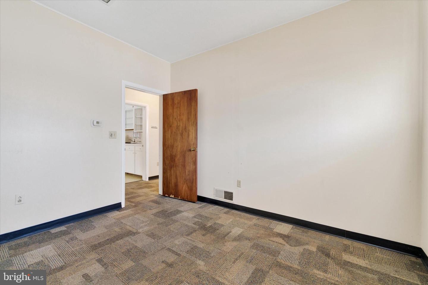 1137 W Penn Ave Property Photo 25