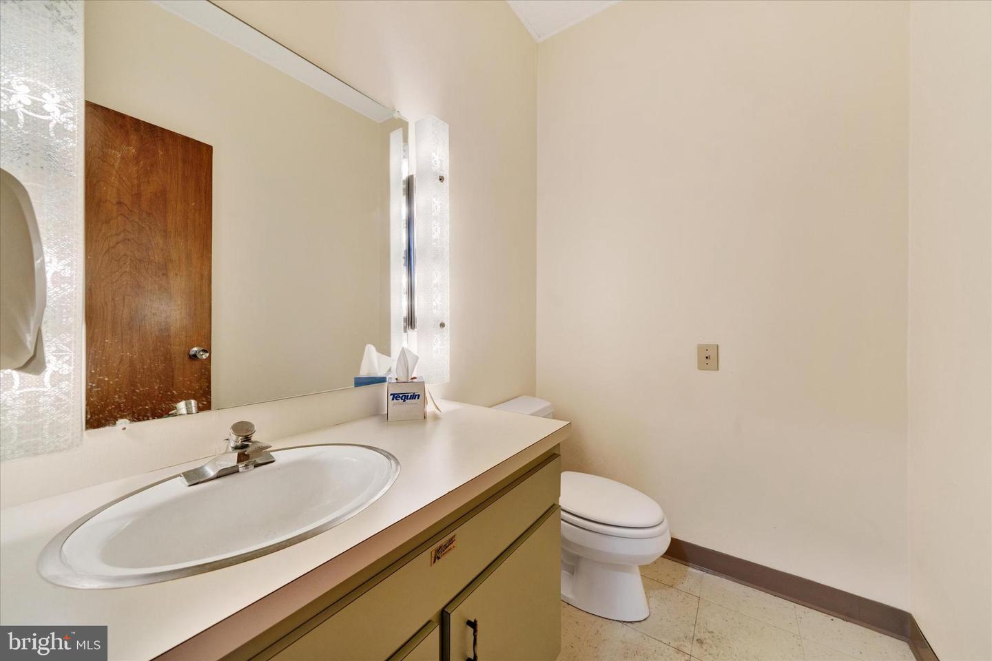 1137 W Penn Ave Property Photo 31